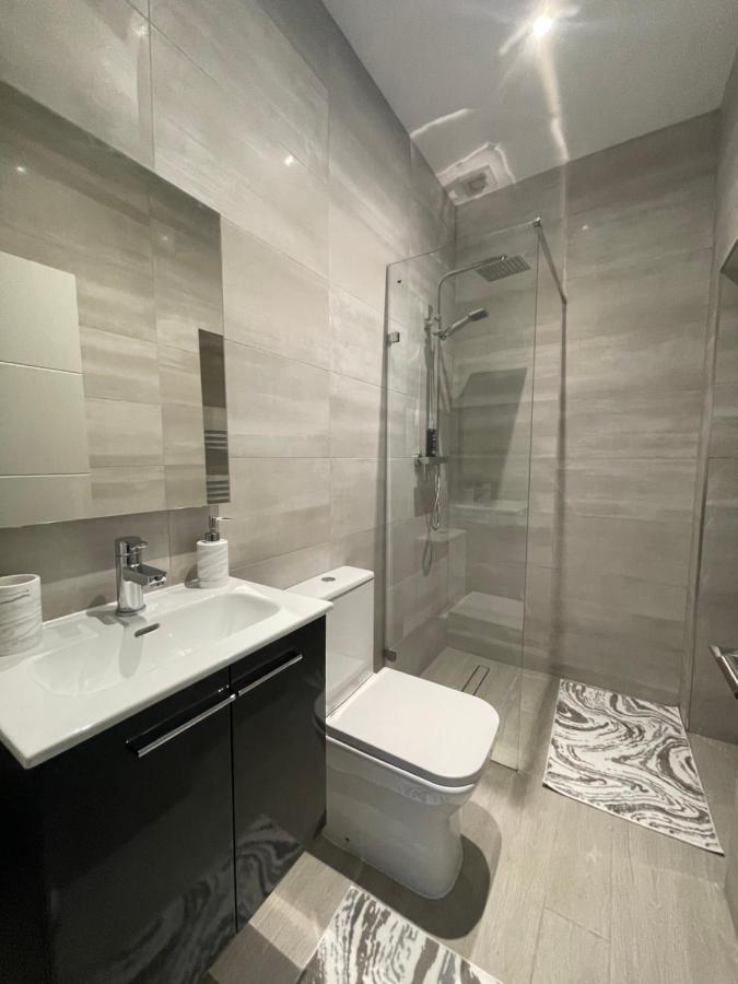 Star Finchley Road 3-bed Oasis With Garden London