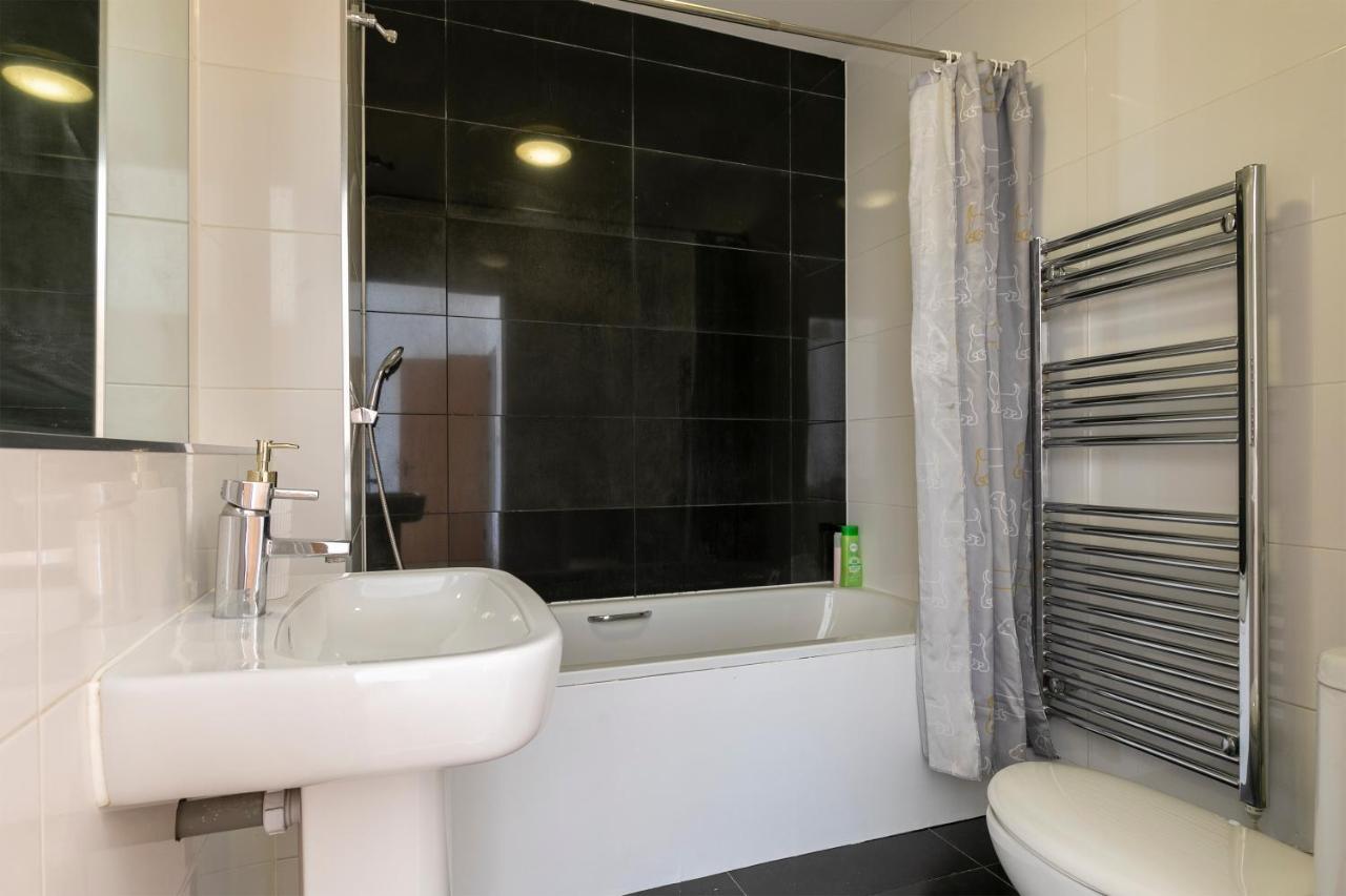 Prime Location Flats Apartamento