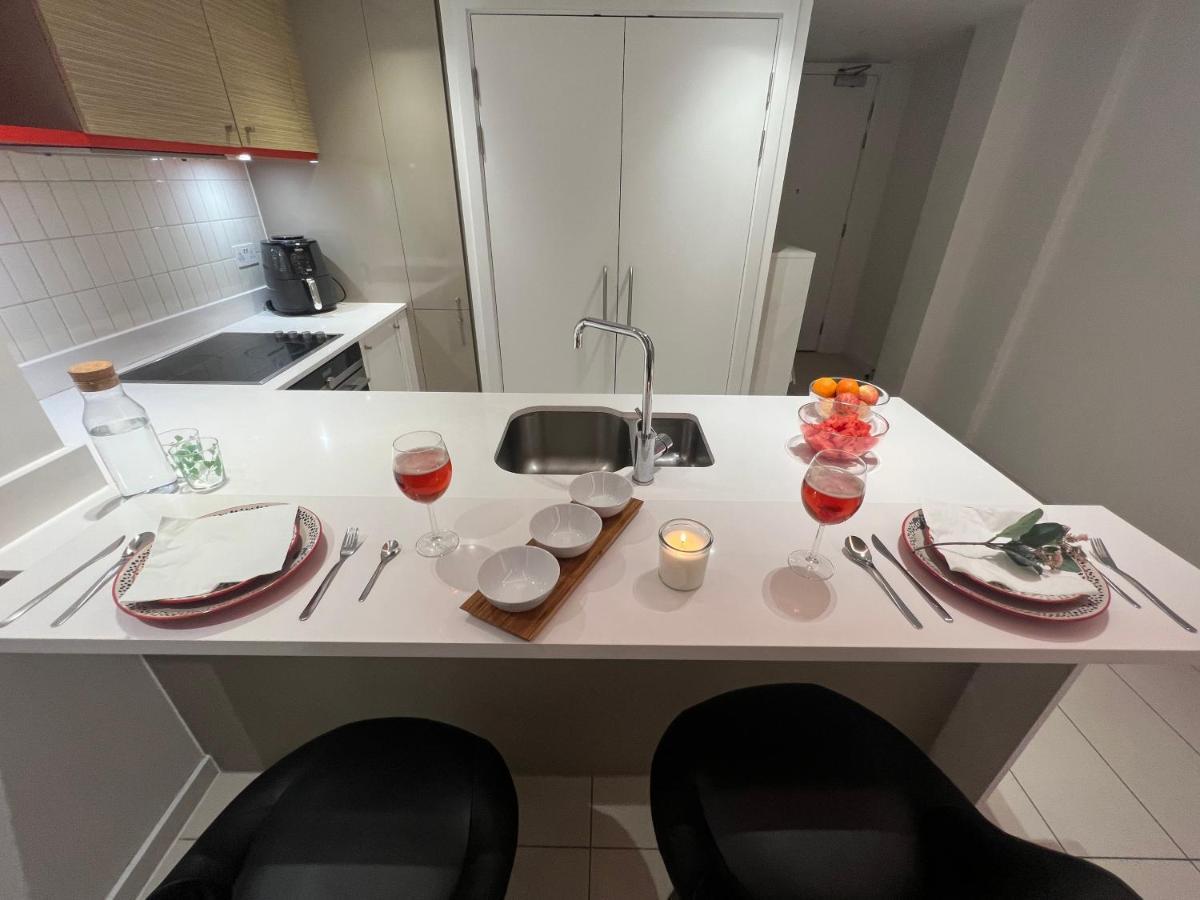 Riverline Heights Near O2 & Excel Free Parking * London