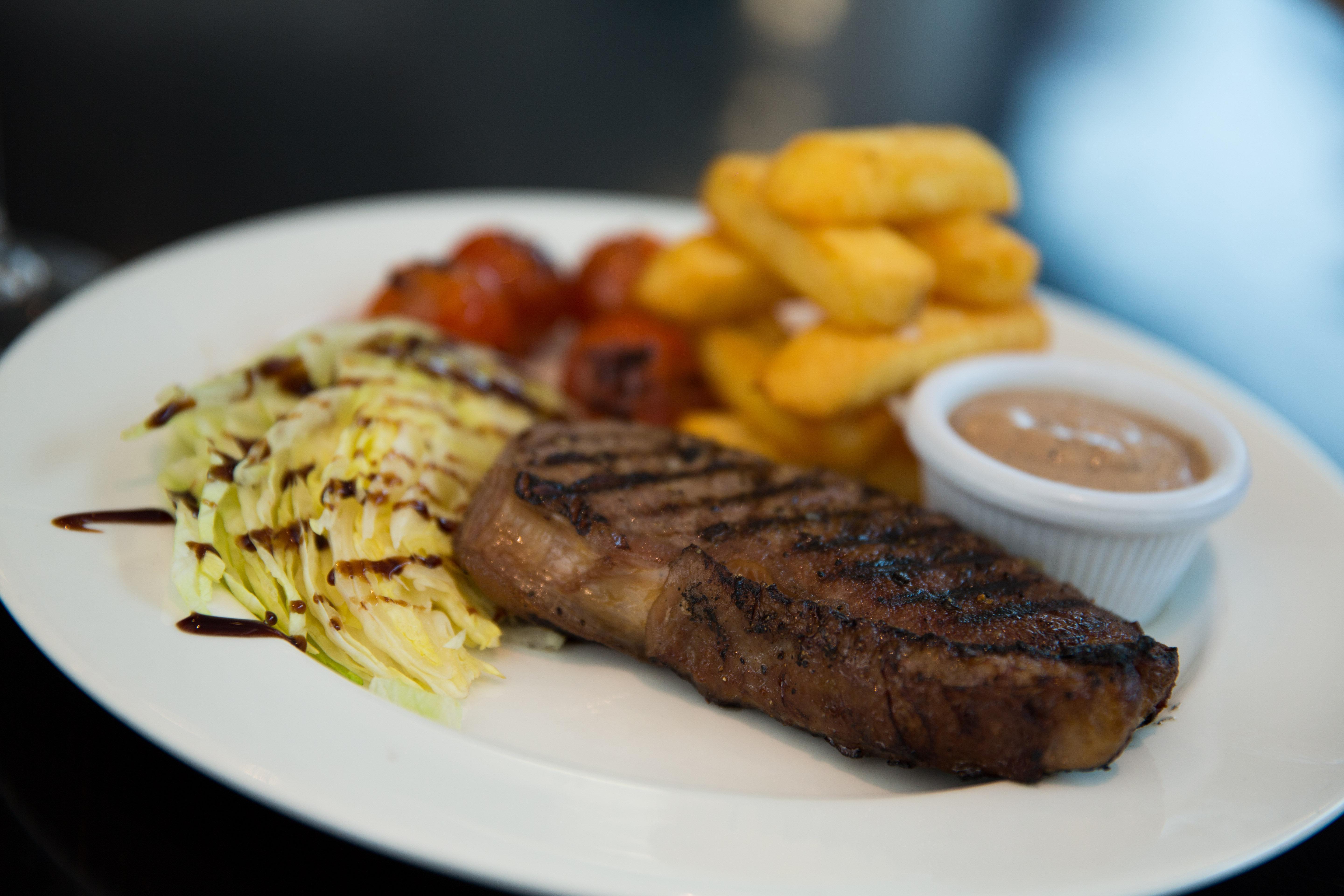 Express Stratford By Ihg Hotel 3*