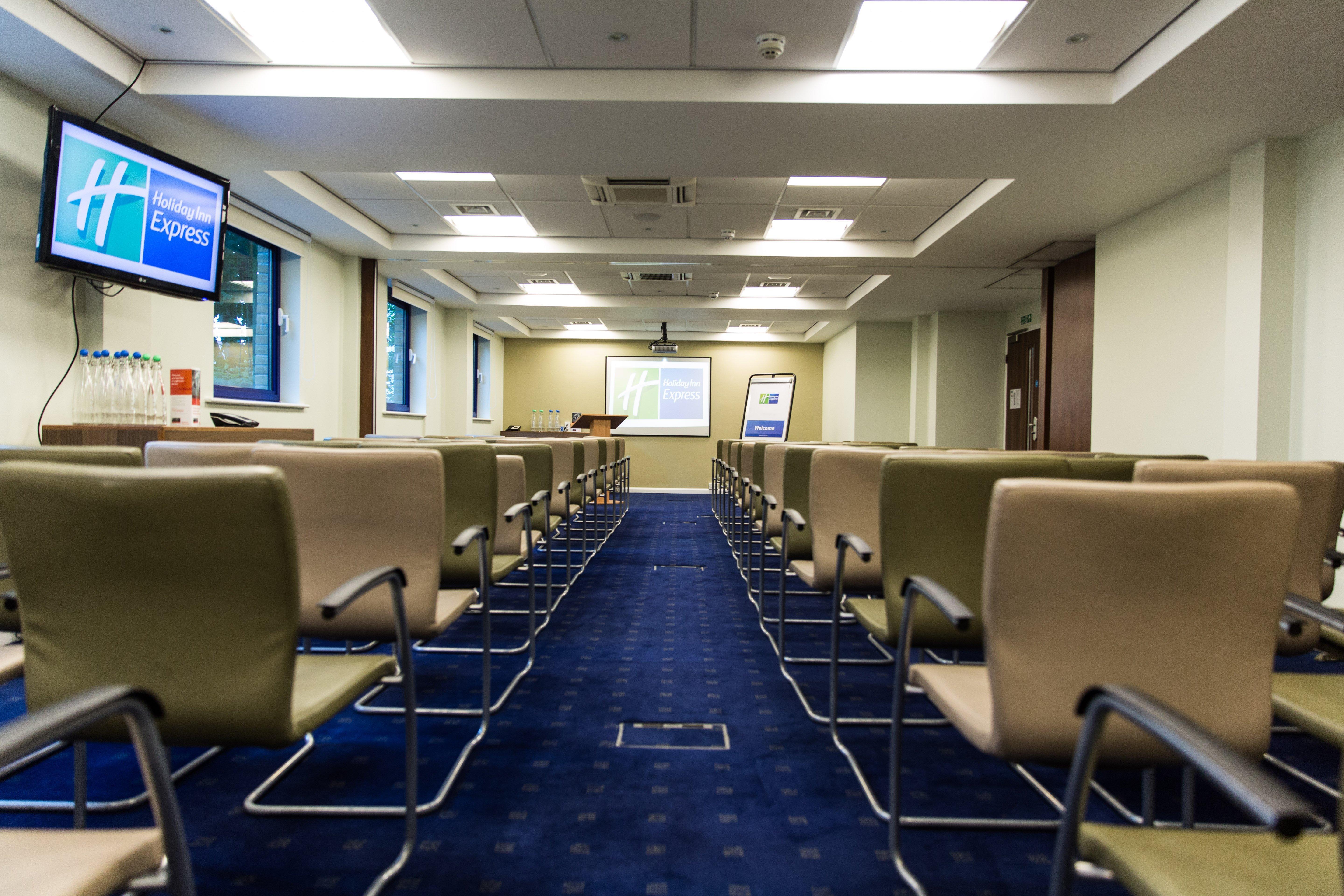 Express Stratford By Ihg Hotel London