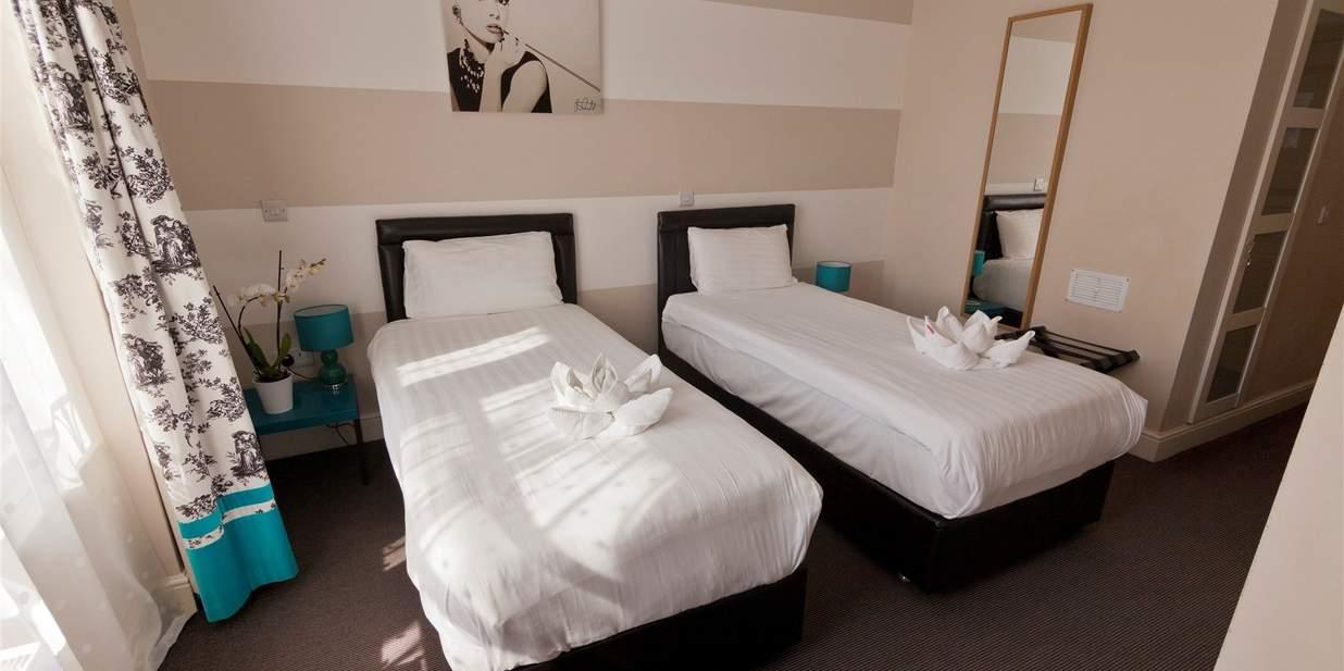 Hotel Nox Olympia 4*