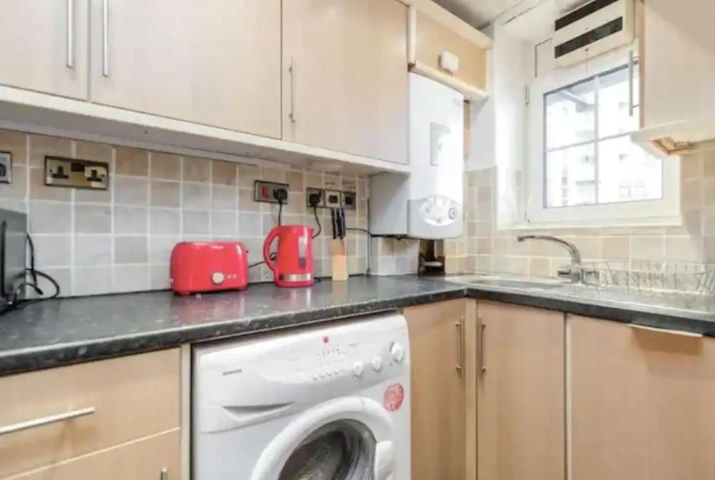 Aplacetostay Apartment, Zone 1 Bak London