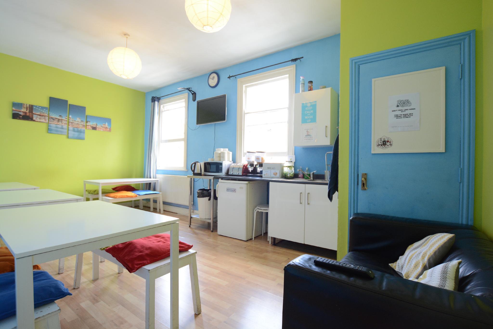 Albergue New Cross