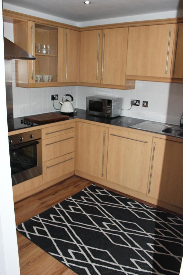 Lovely 2-bedroom, 1 Bathroom Home, Sleeps 4 * London