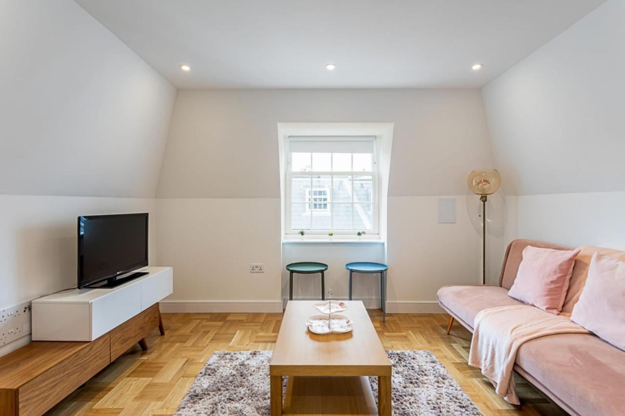 Apartment Modern And Stylish In West Kensington London