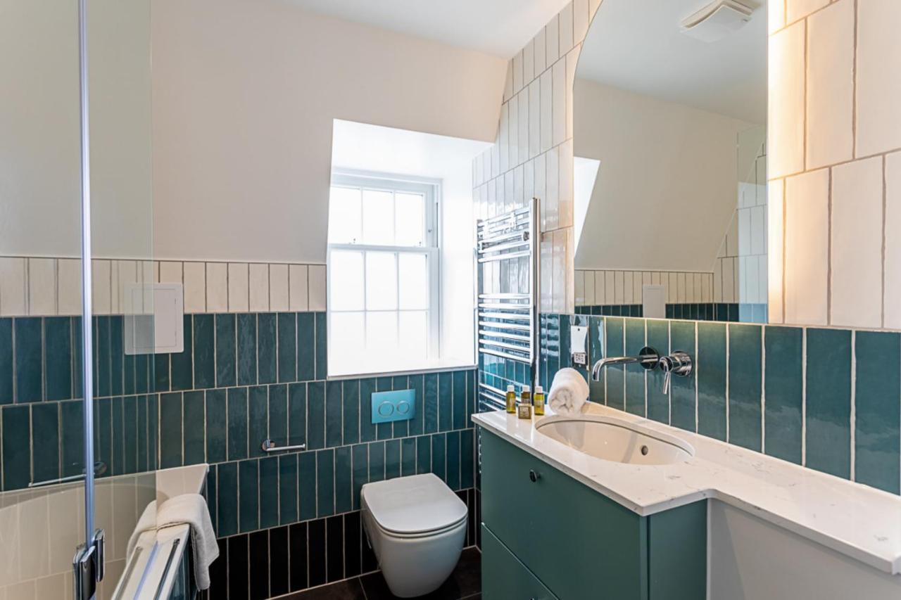 Apartment Modern And Stylish In West Kensington London