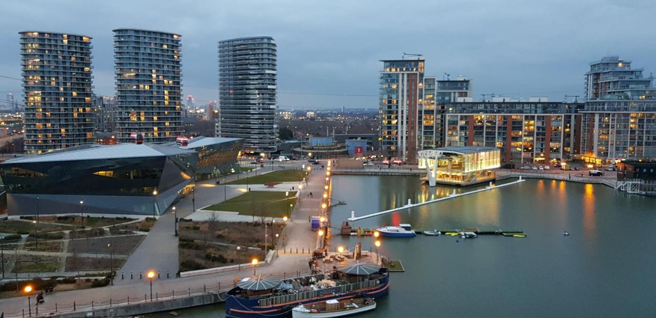 Premium Excel 3 & 2 Bedrooms Apartment London