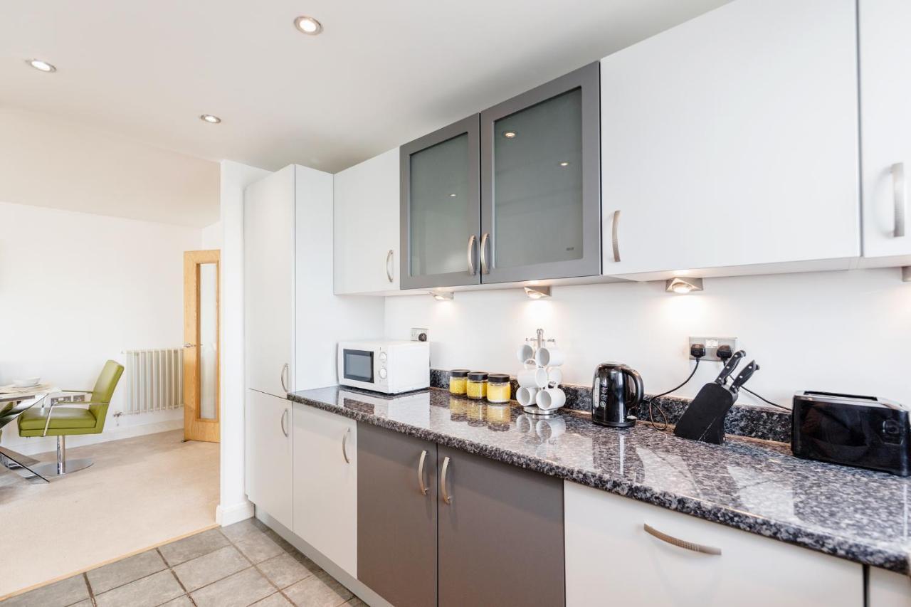 Apartment Premium Excel 3 & 2 Bedrooms *