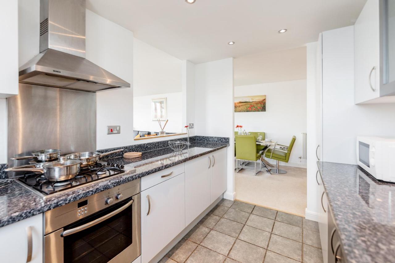 Apartment Premium Excel 3 & 2 Bedrooms London