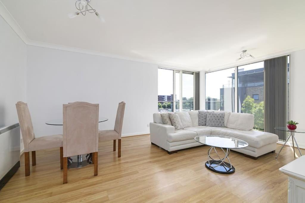 Waterview 2b2b Lux Apartment London