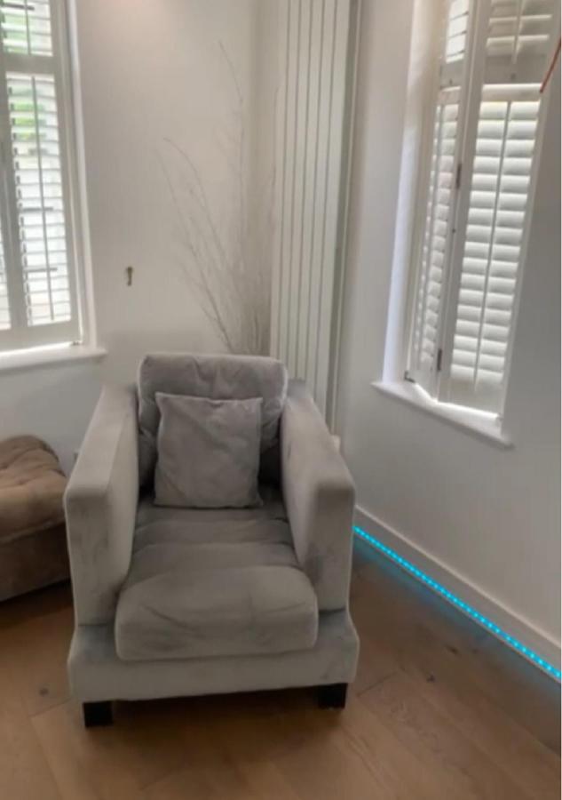 Wandsworth, South Deluxe King 4 London