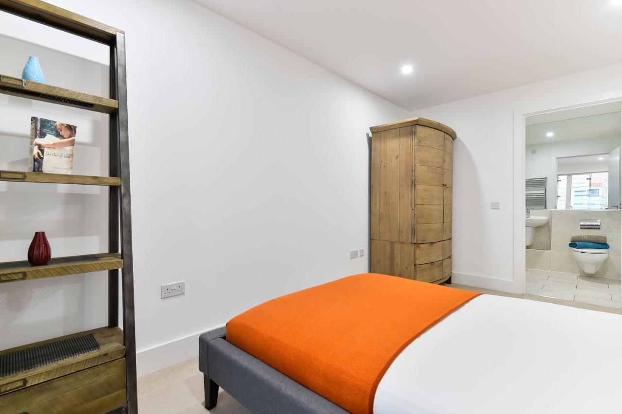 Apartment At Piccadilly London