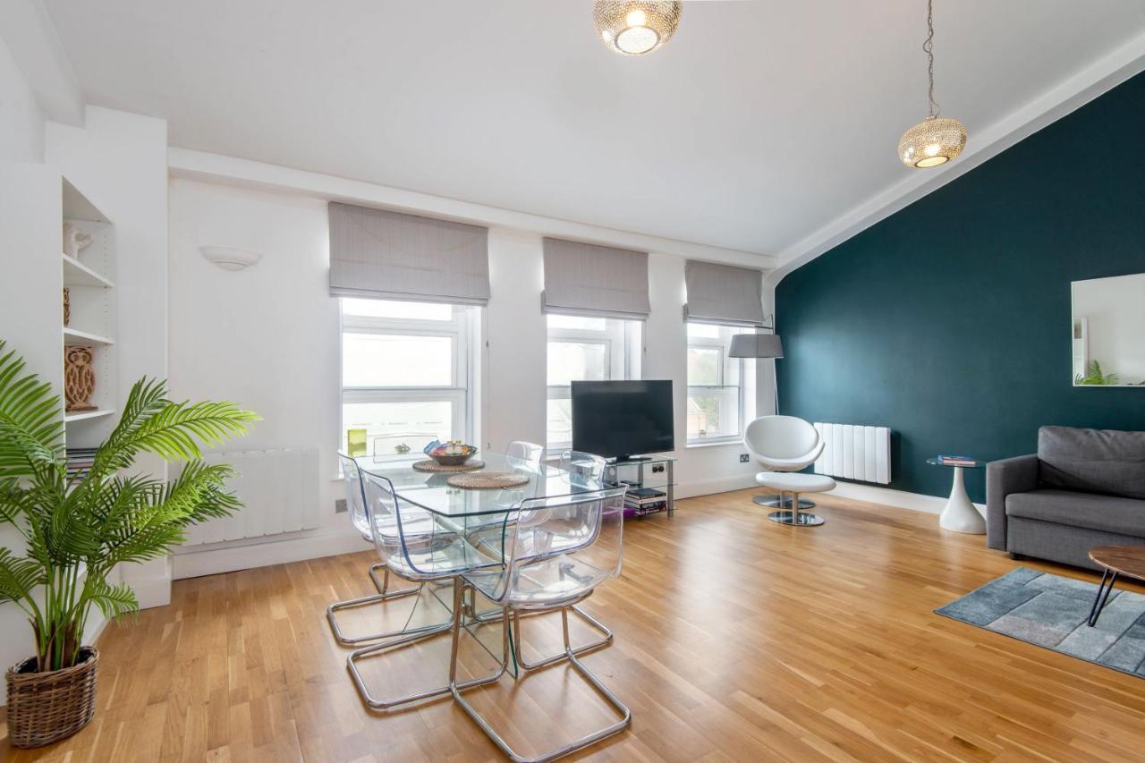 Mulberry North Penthouse By Living Holiday home *