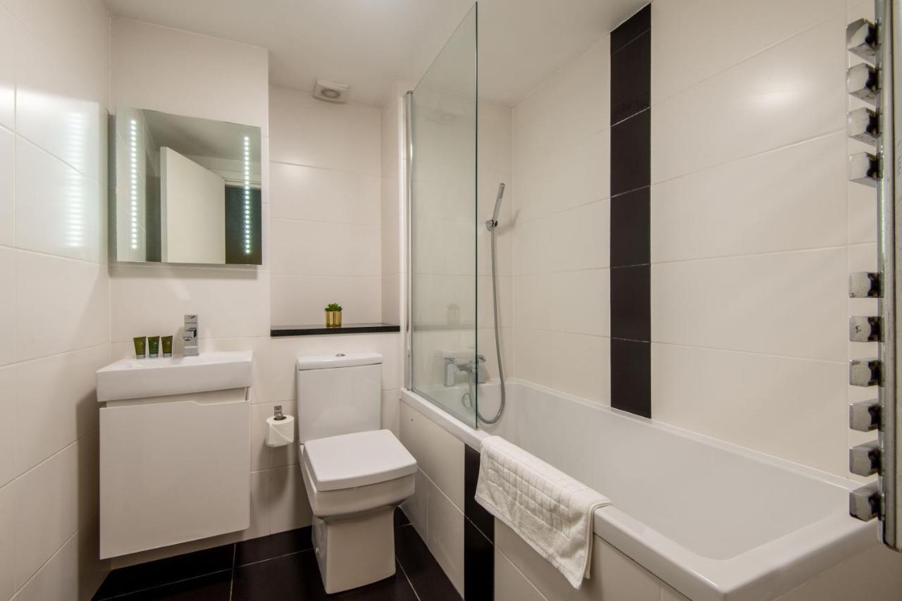 Holiday home Mulberry North Penthouse By Living London