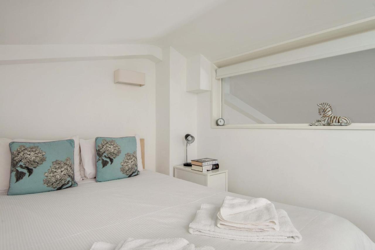 Mulberry North Penthouse By Living London