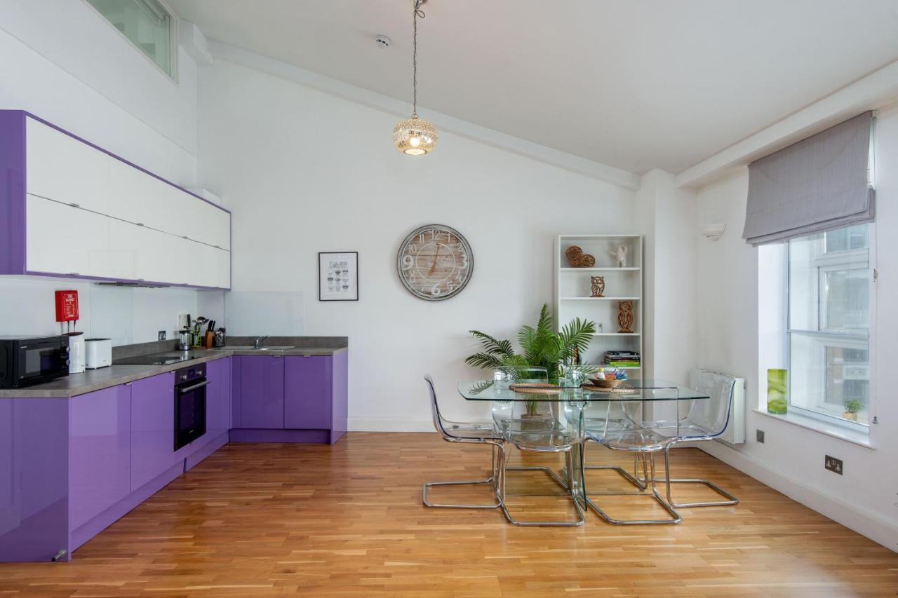 Mulberry North Penthouse By Living *