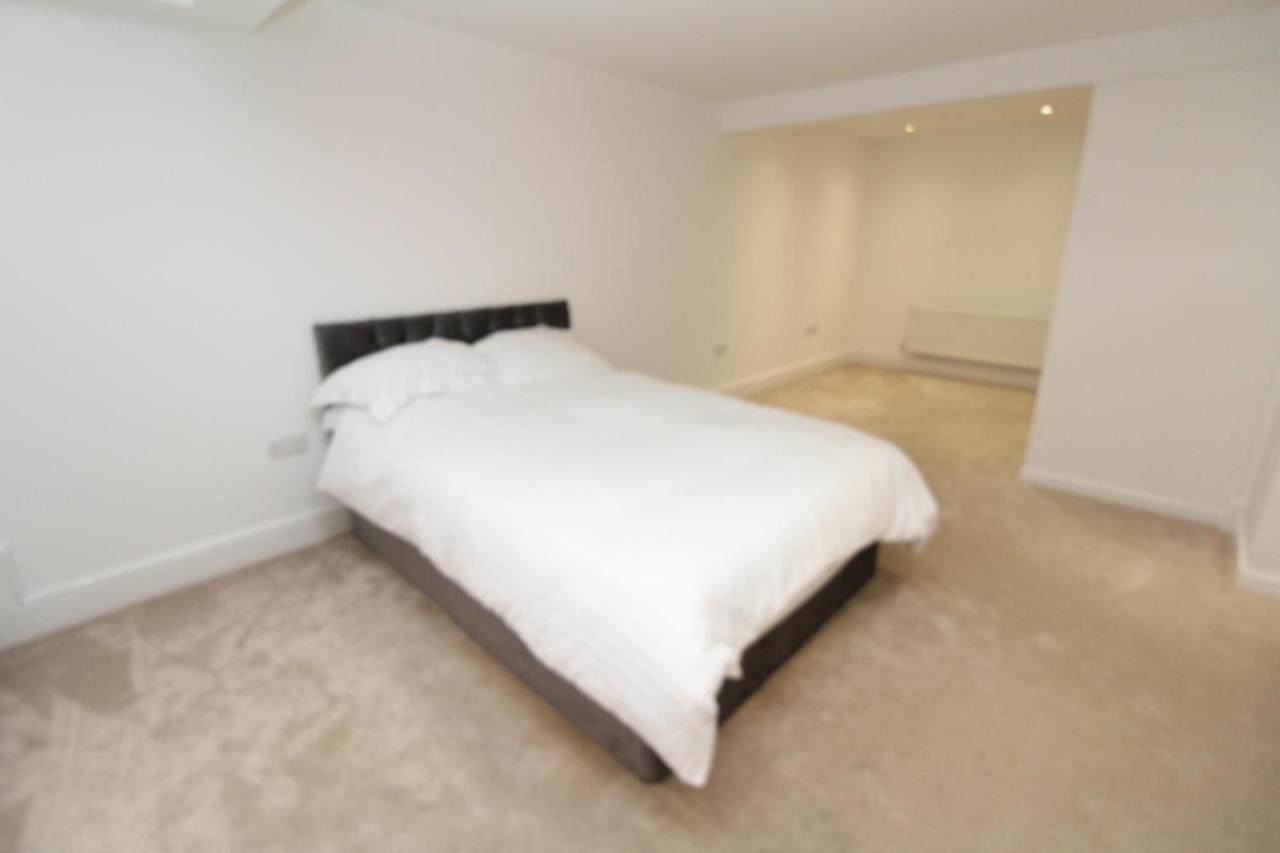 Stunning 2 Bed Flat In Fulham *
