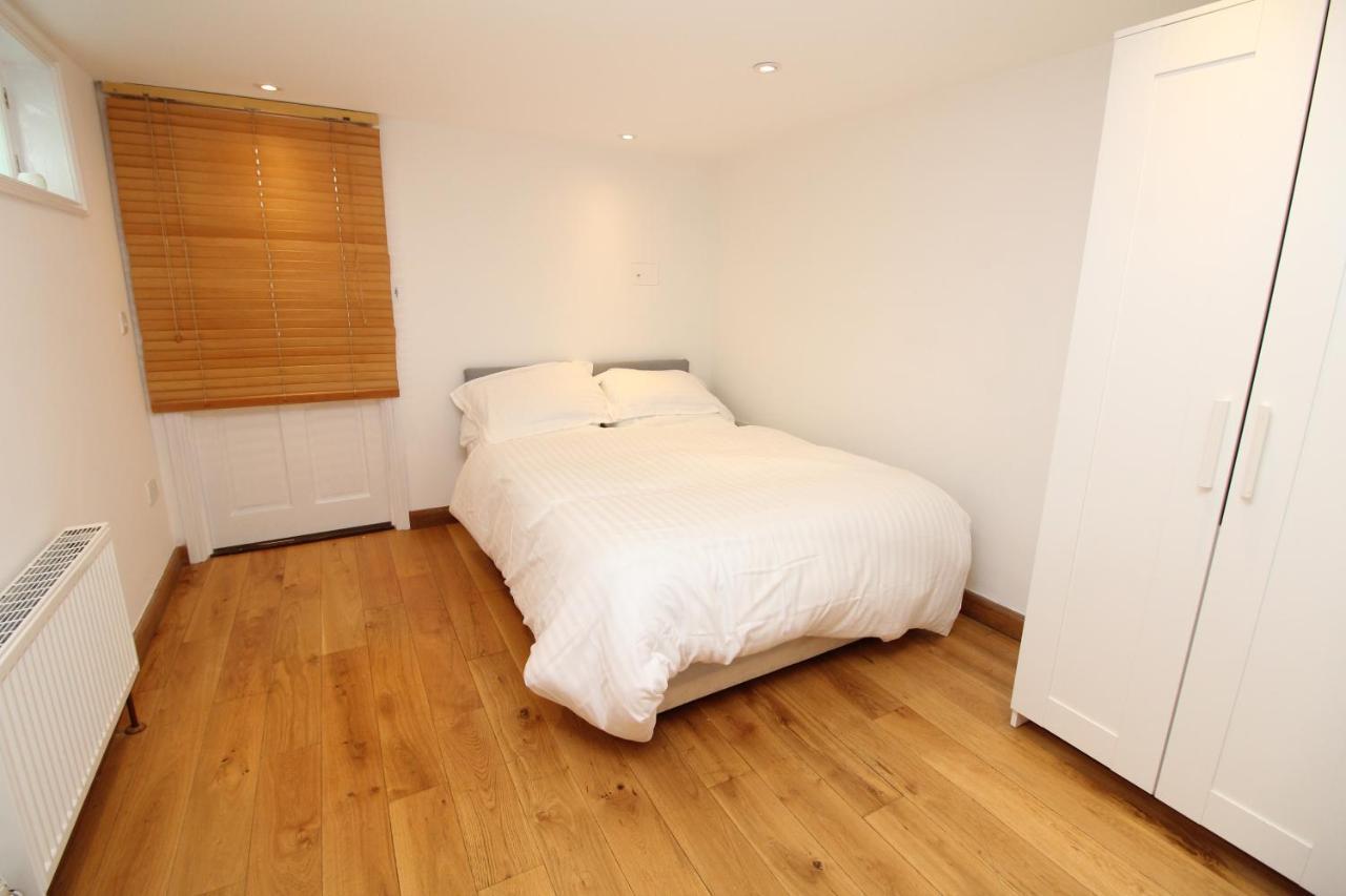 Stunning 2 Bed Flat In Fulham