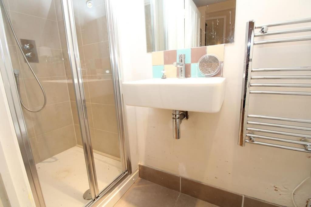 Stunning 2 Bed Flat In Fulham Apartamento Londres