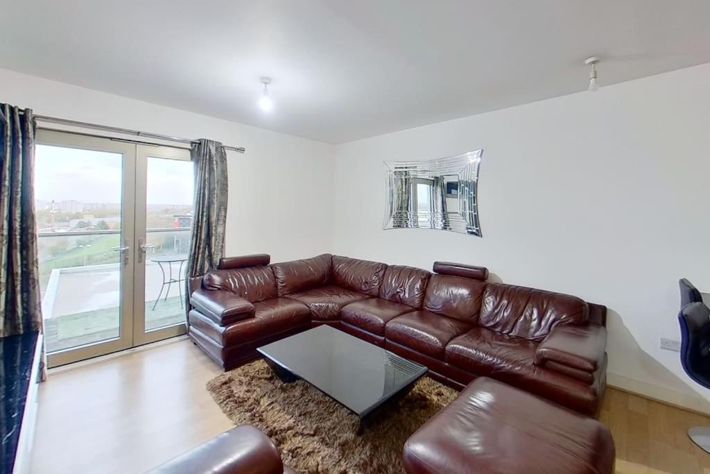 Apartamento Luxury 2 Bedroom In With Free Parking