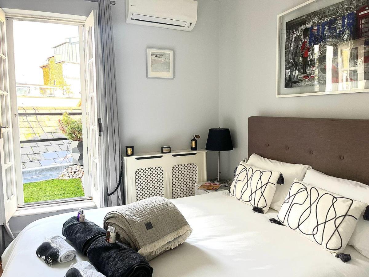 The Covent Garden 3 Bedroom Penthouse With Rooftop Terrace Apartment