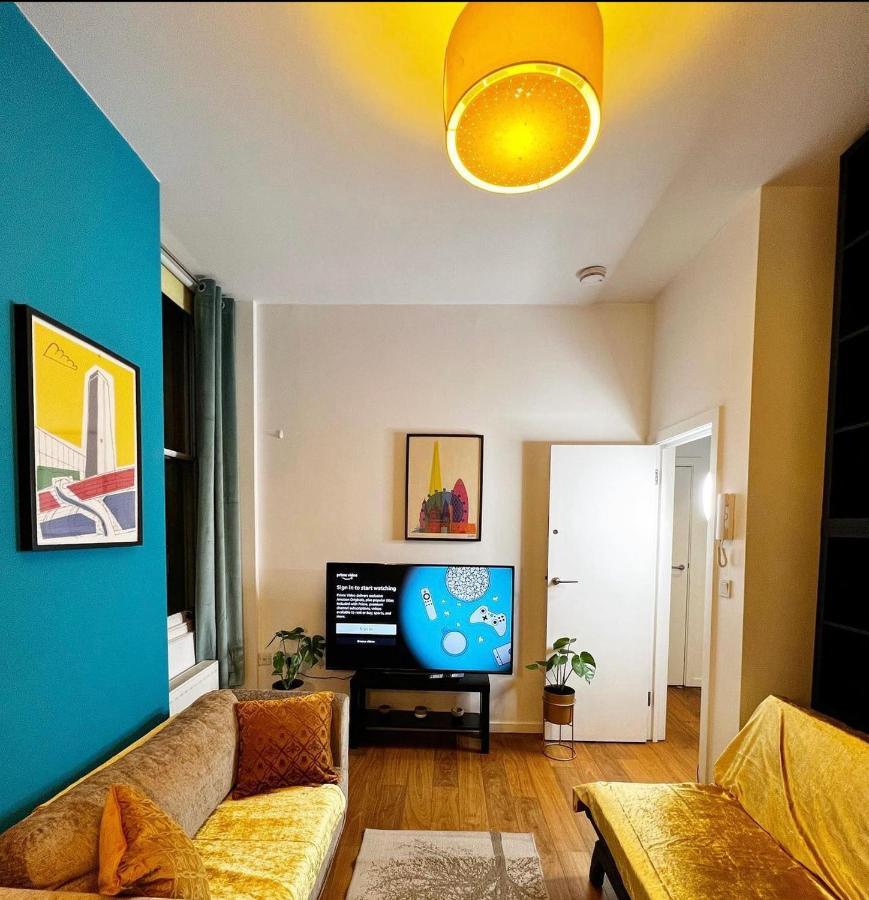 Apartment Luxury 2 Bed Flat 2 Min From Station Nearby Other 4 Stations *