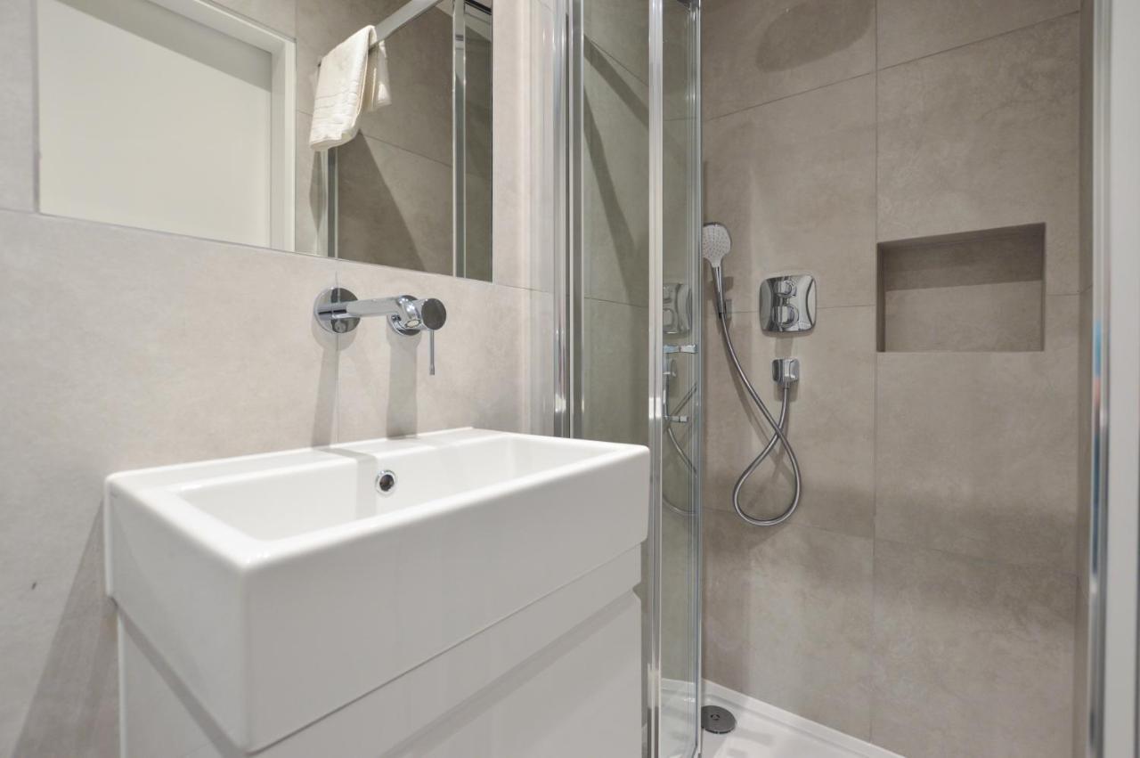 St House Serviced By Concept * London