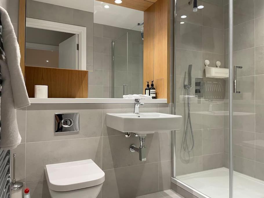 Apartment Thats The Pad - 2 Bedroom Pied-a-terre In Wimbledon *