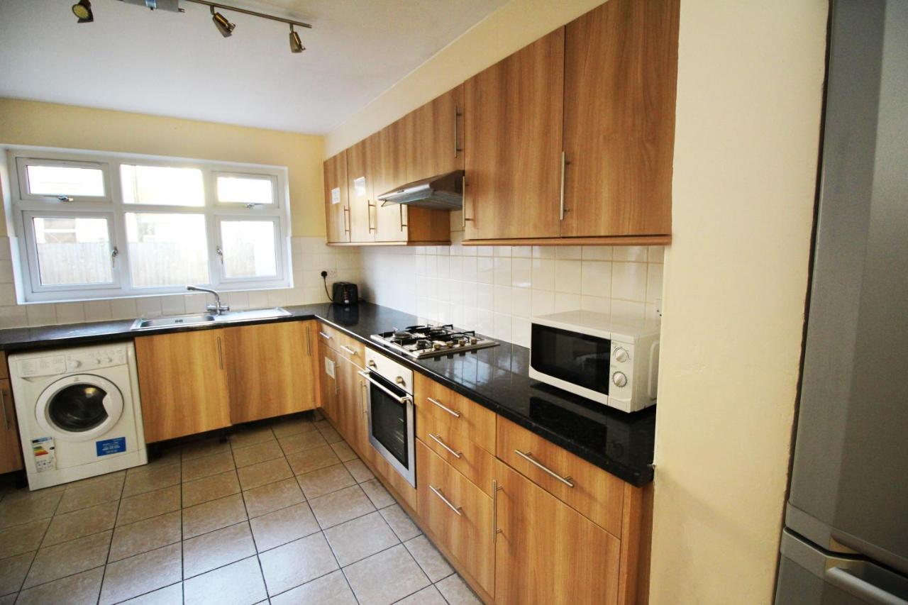 Flexistay Tooting Apartment London