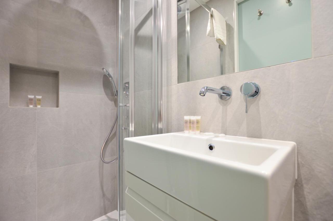 Sale Place Serviced By Concept Aparthotel Londres