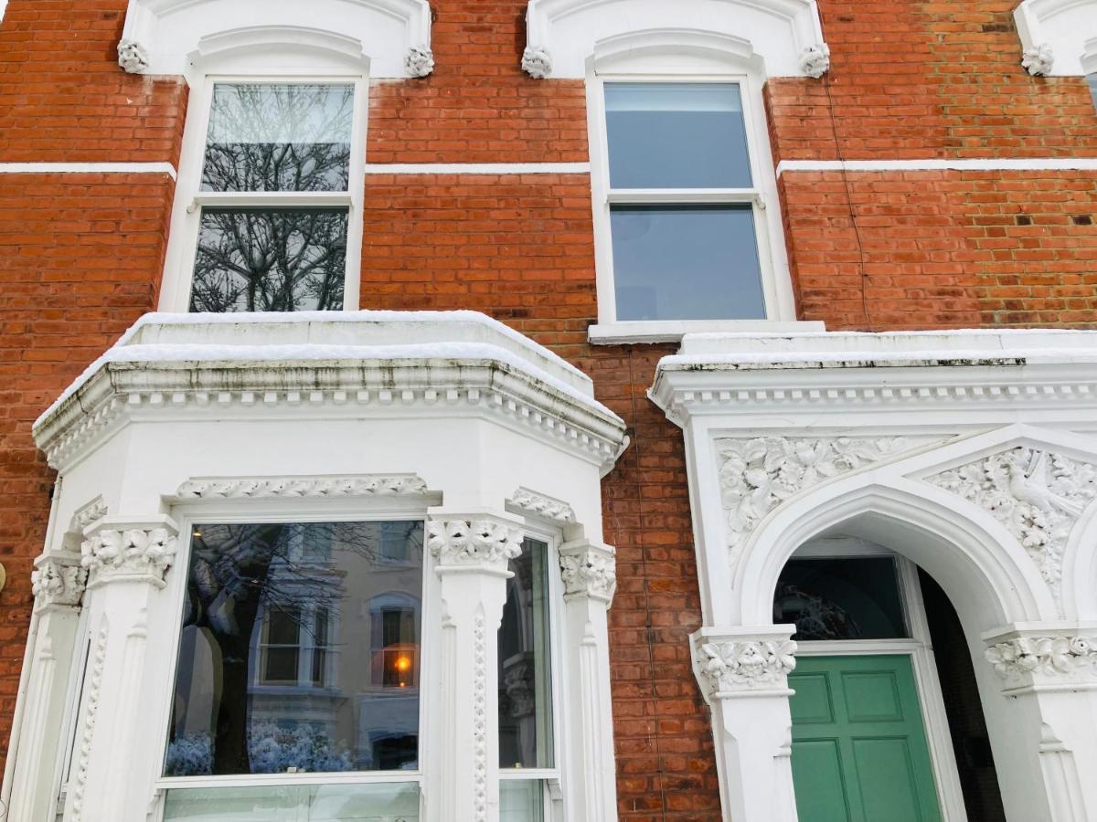 Impeccable 1-bed In Apartment London