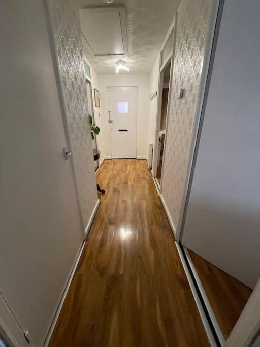 Spacious Bungalow In London, Near Central London, The Excel Centre And The O2, Ideal For Families Casa de férias Londres
