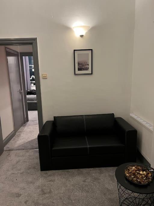 1 Bedroom Flat In Kings Cross! Apartment