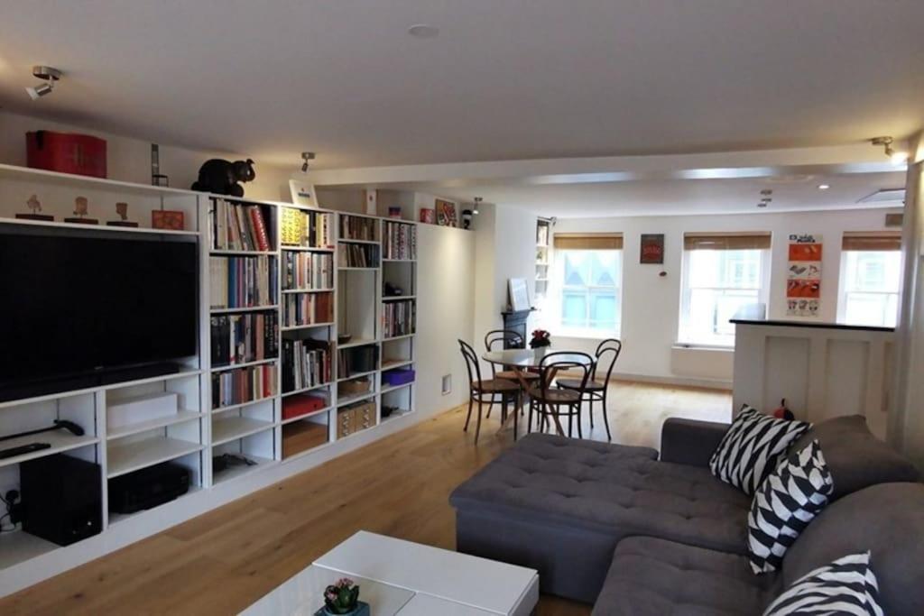 Spacious 2 Bedroom In The Heart Of Soho.