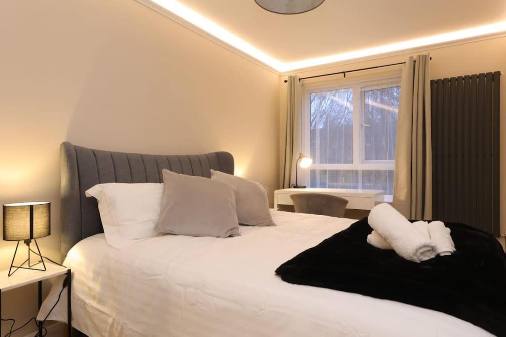 Riverside Serviced Apartment *