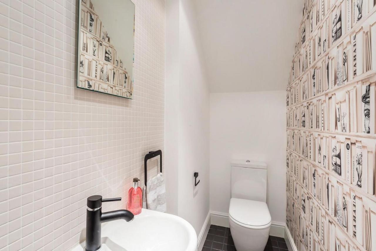 Casa de férias Prime Knightsbridge Mews - 4 Bed House Londres