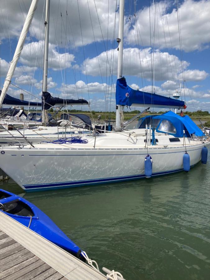 Entire Boat At St Katherine Docks 2 Available Select Using Options
