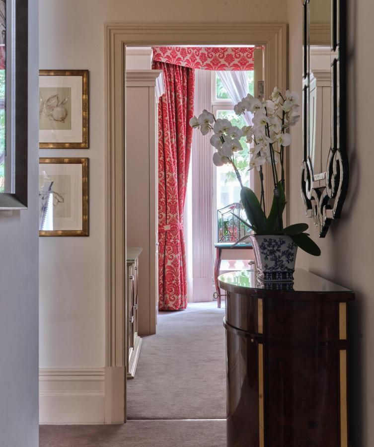 Apartment The By The Sloane Club *