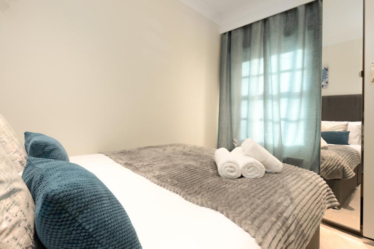 Stunning 3 Bed House With Garden Holiday home