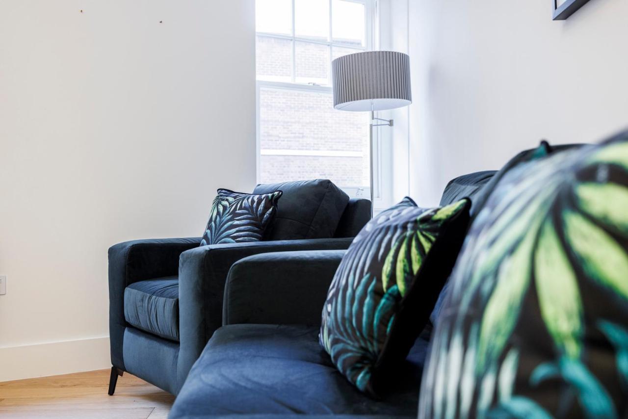 Luxury Spacious 2 Bed Apartment, - Sk London