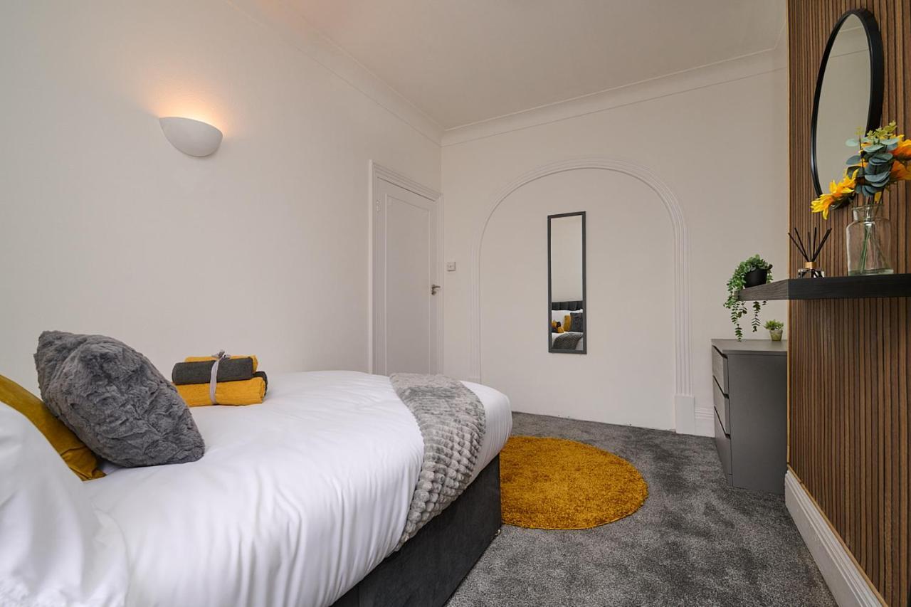 Spacious 3 Bedroom Apartment- Crouch End Londres