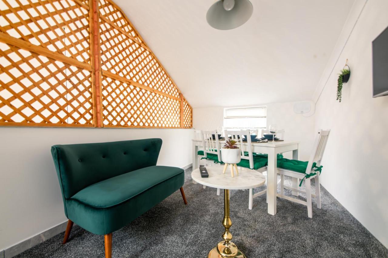 Holiday home Stylish Groups-families 3m