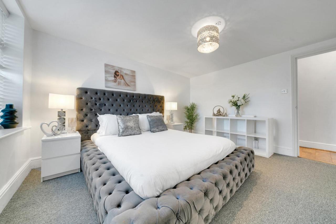 Modern Deluxe 2 Bedroom In Canning Town Excel Centre Apartment
