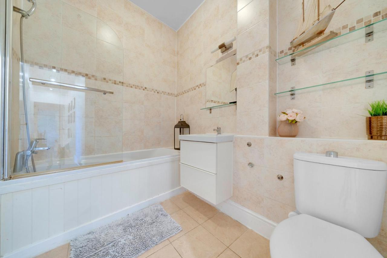 Modern Deluxe 2 Bedroom In Canning Town Excel Centre *