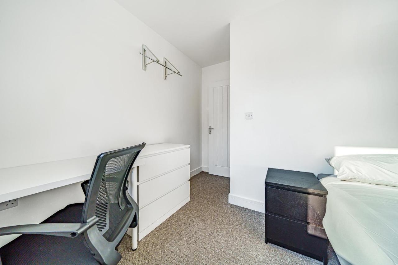 Apartment Entire House - Three Bed House In Peckham London