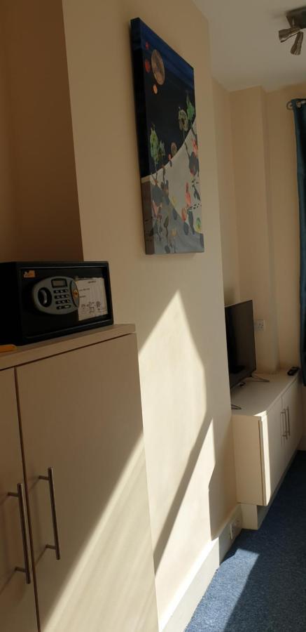 Barmy Badger Backpackers Albergue *