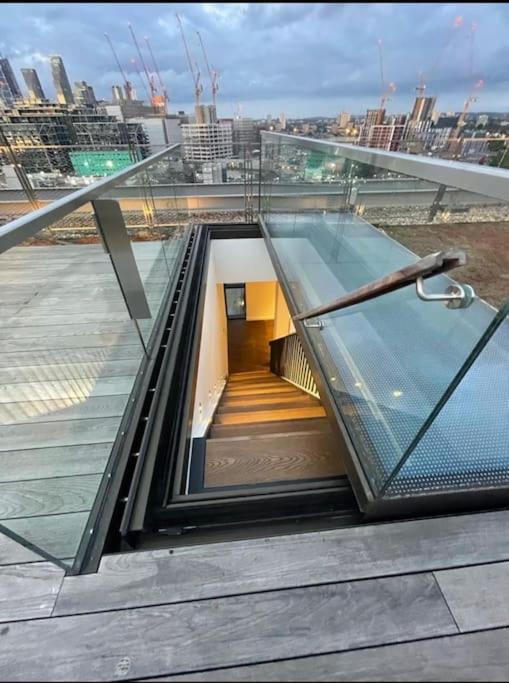 A Luxury 1 Bedroom With A Stunning View *