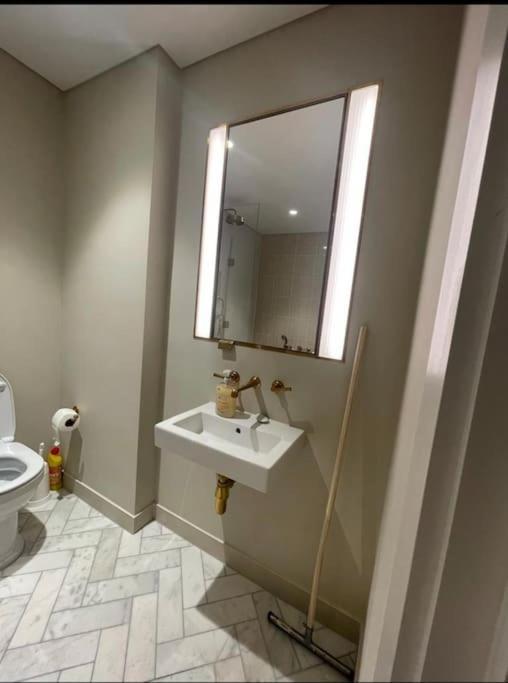 Apartment A Luxury 1 Bedroom With A Stunning View *