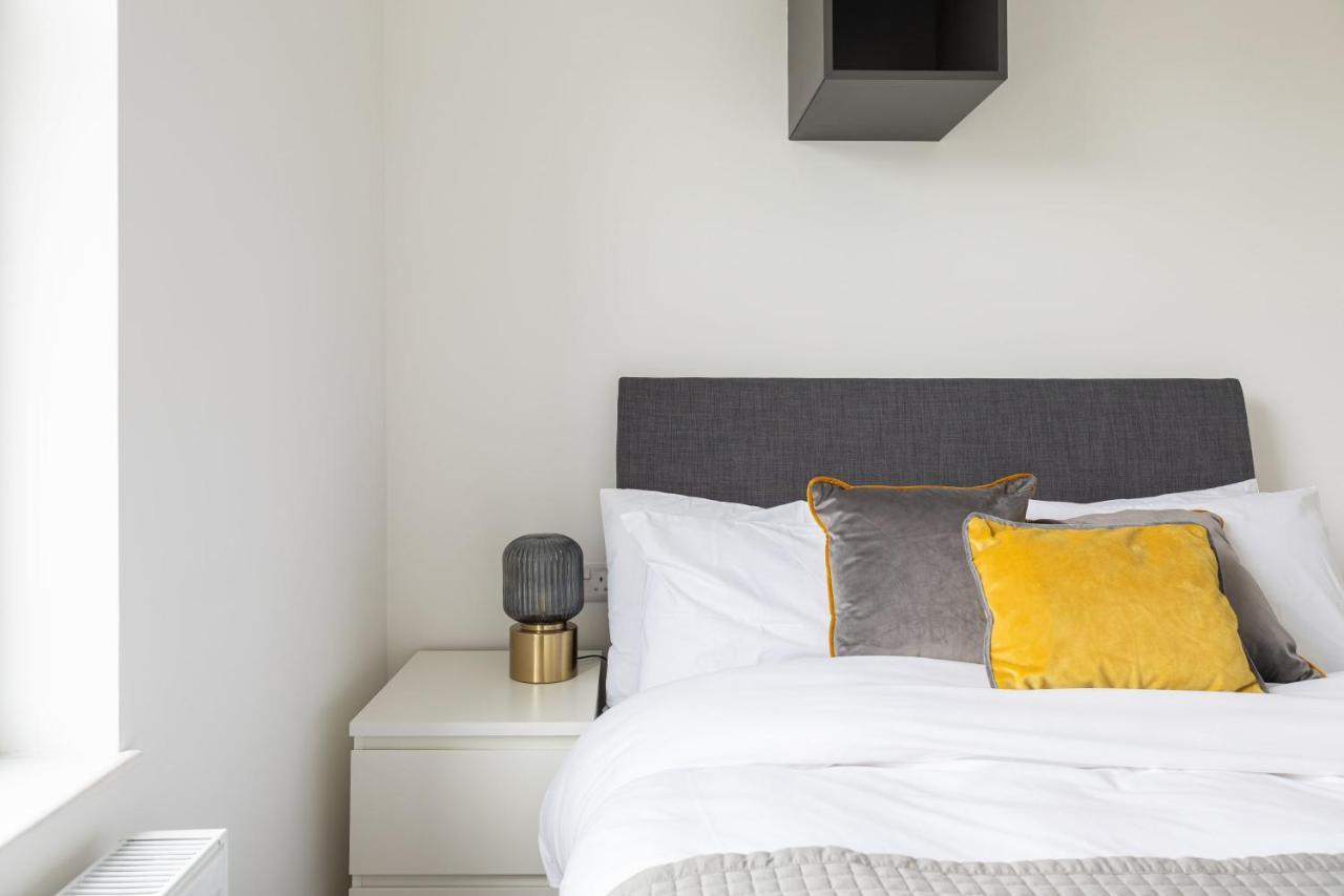 Apartment Victorian Building Turned Charming Perfect For Short And Long Term With Wifi *